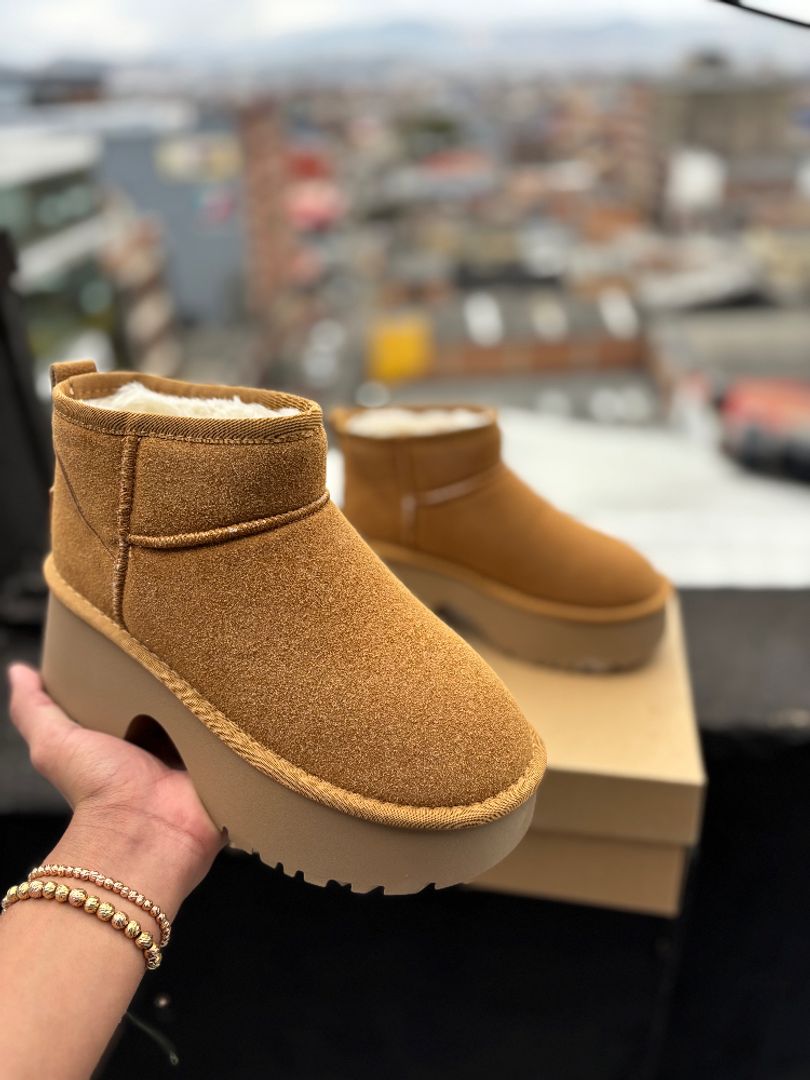 BOTAS ALTAS PKT TIPO UGG