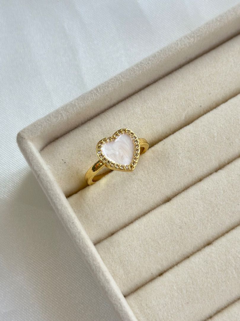Anillo corazón blanco 