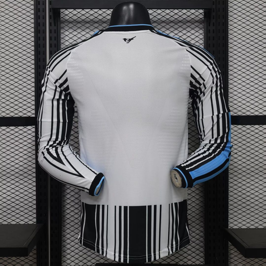 Newcastle United 2026-27 Manga Larga Player
