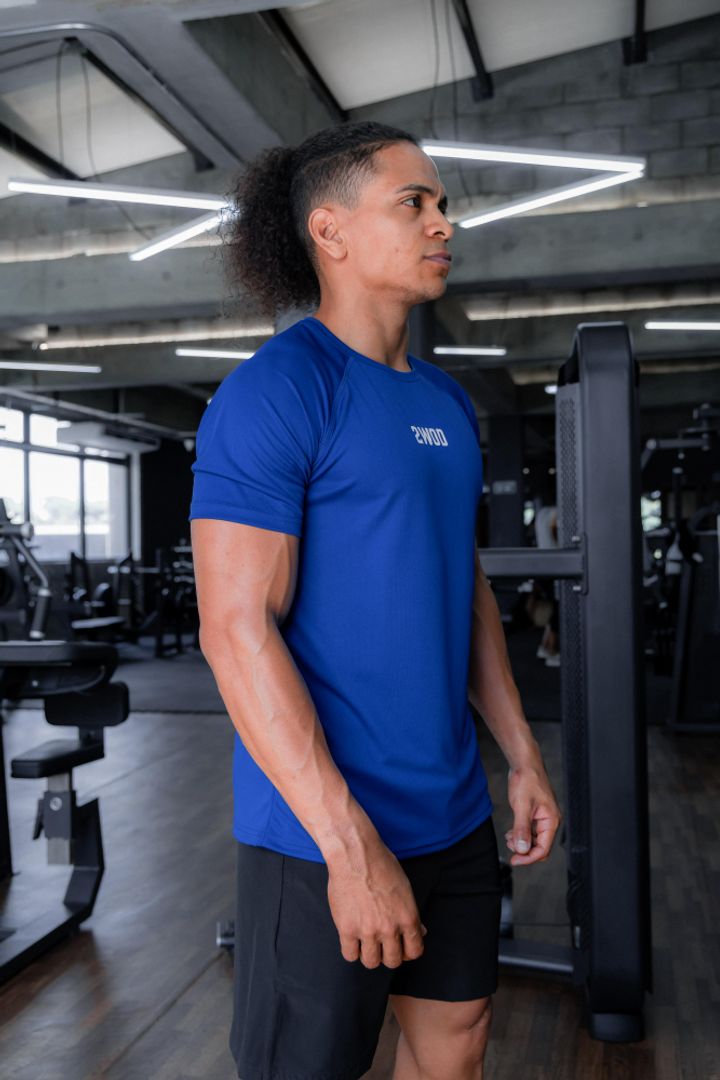 CAMISETA SLIM FIT AZUL REY