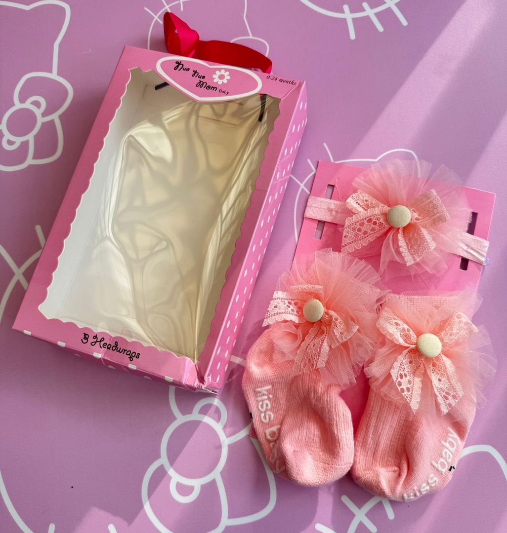 Kit medias y cintillo de bebé 
