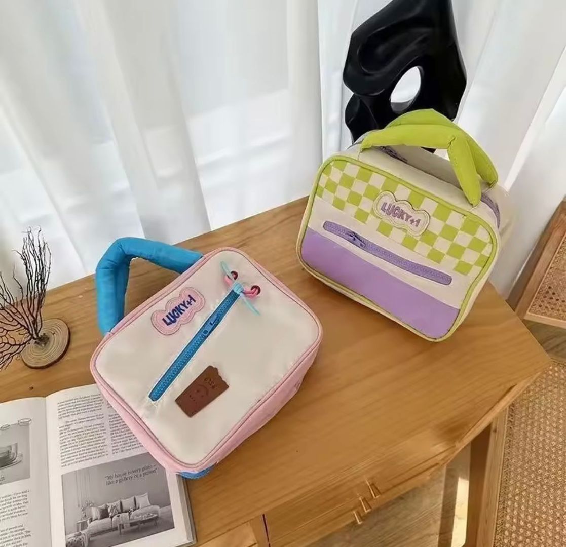 COSMETIQUERA LOUKY MAQUILLAJE