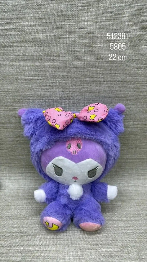COLECCIÓN SANRIO EN PIYAMA (KUROMI) 22 CM
