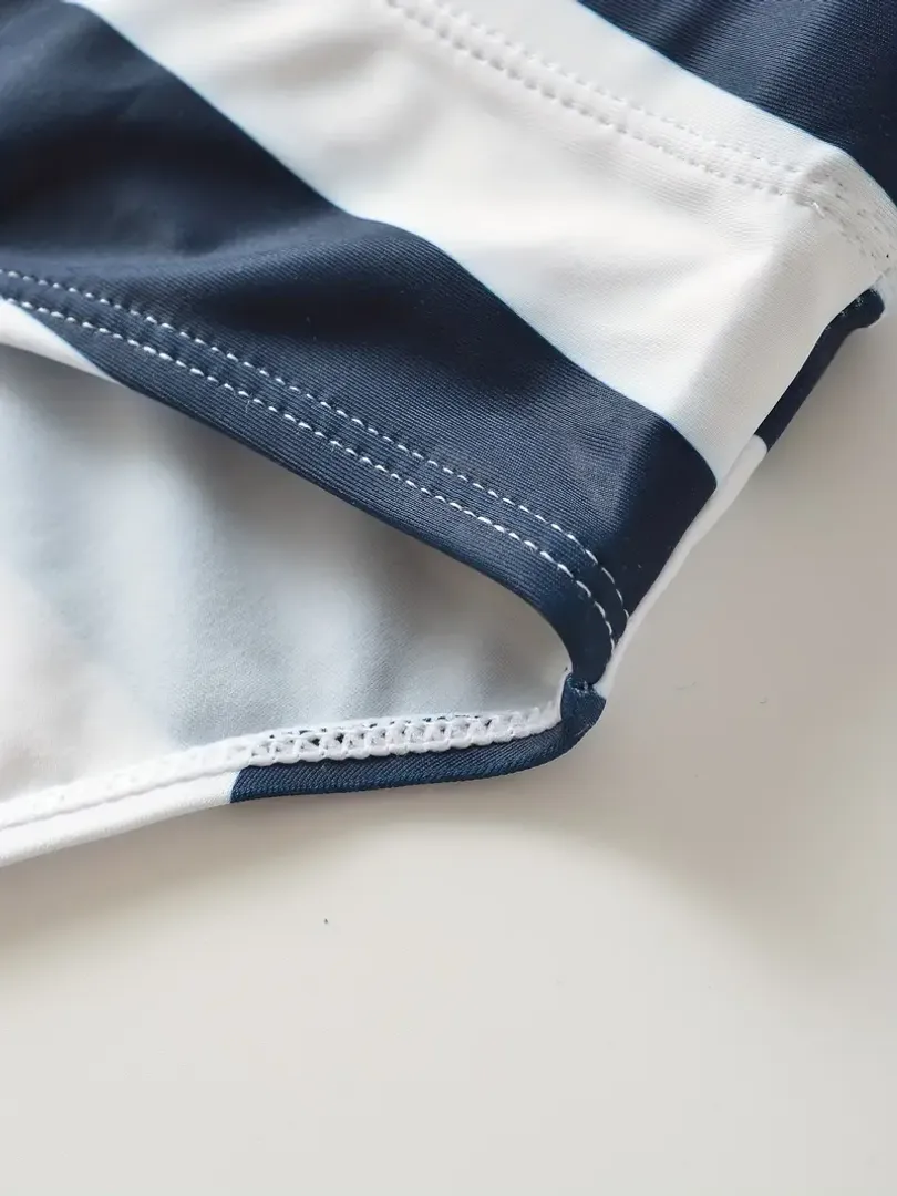 BAÑADOR A RAYAS AZULES 