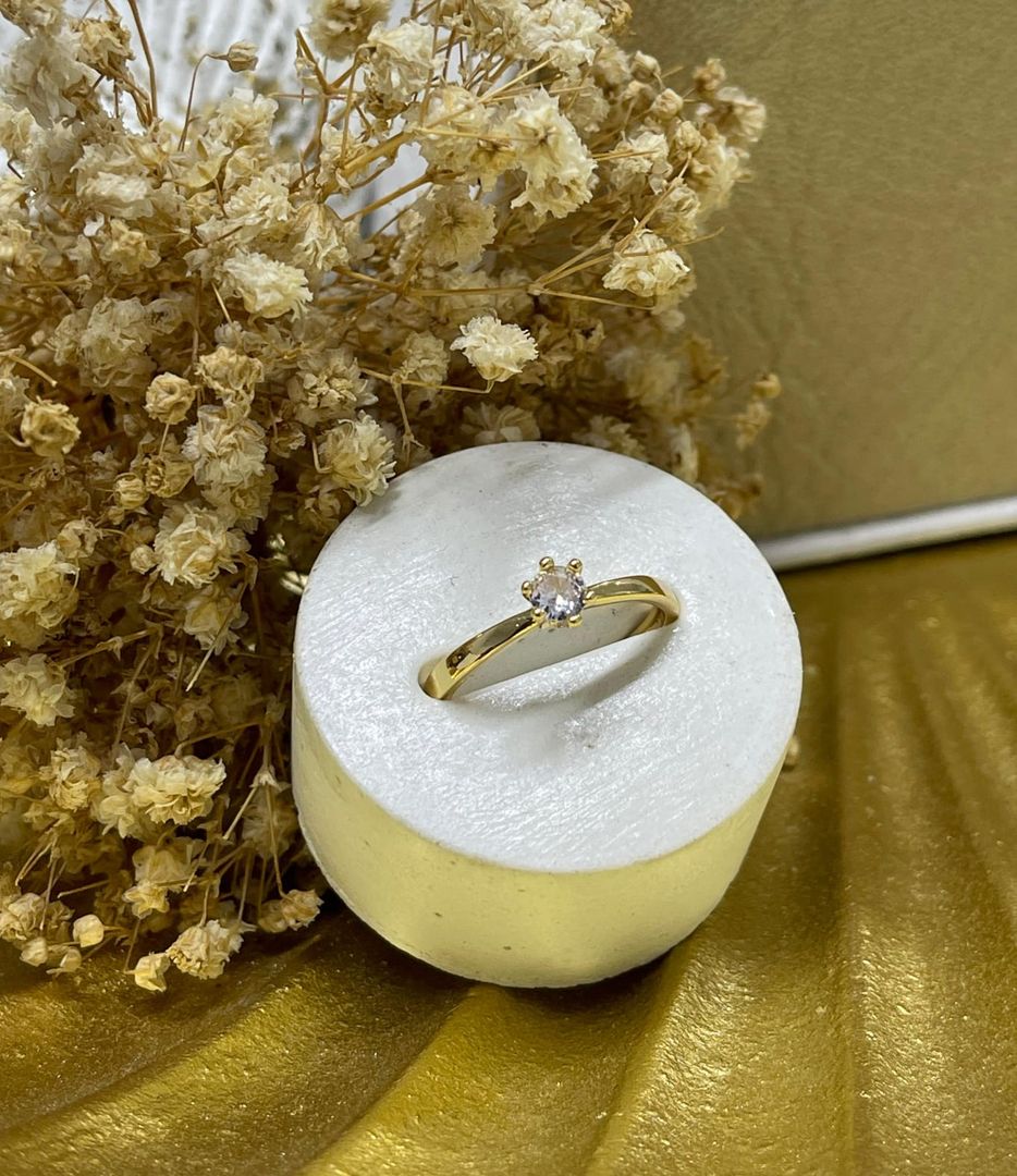 Anillo solitario liso redondo 3mm cristal