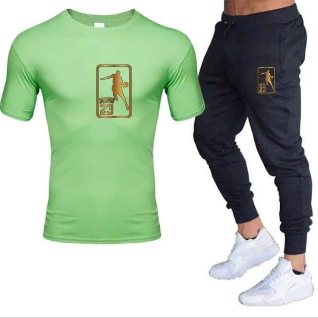 SET DE JOGGUER + CAMISETA HOMBRE