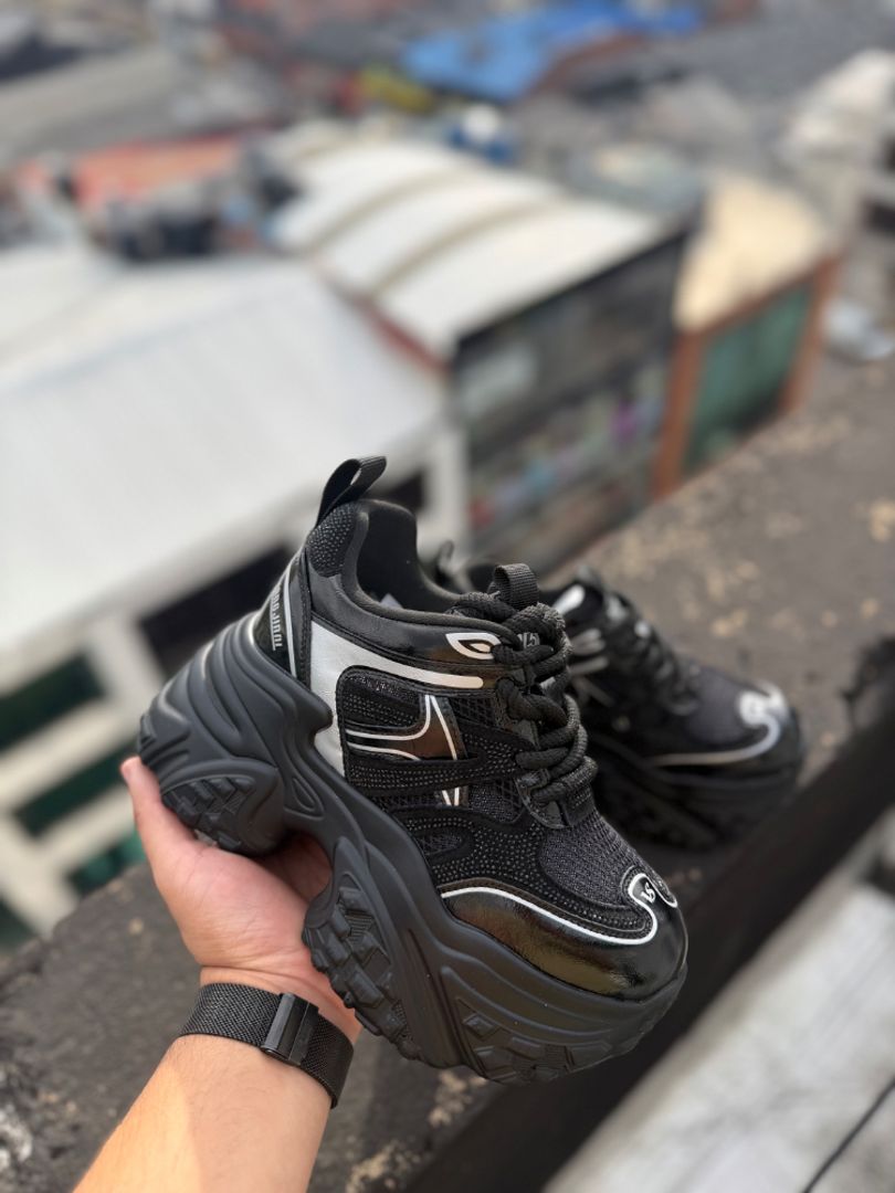 Tenis platform lines