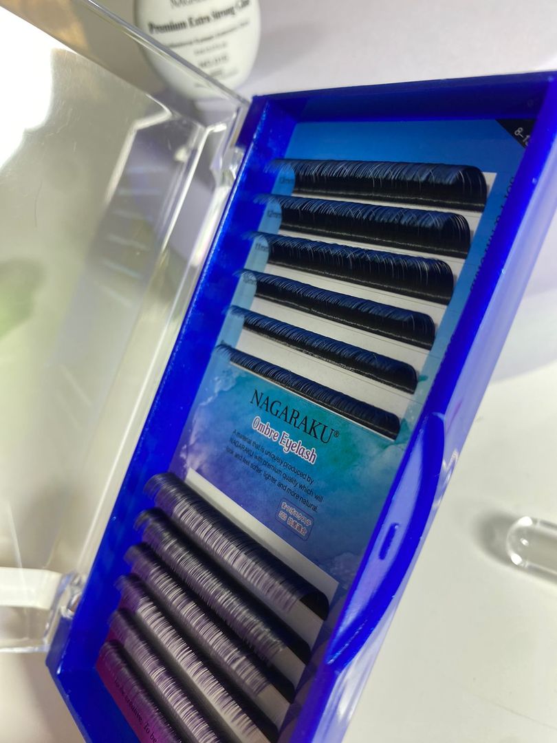 Pestañas Gradiente azul y violeta