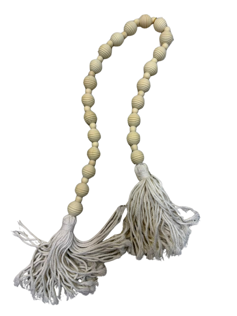 COLLAR DE ESFERAS TALLADAS DE MADERA