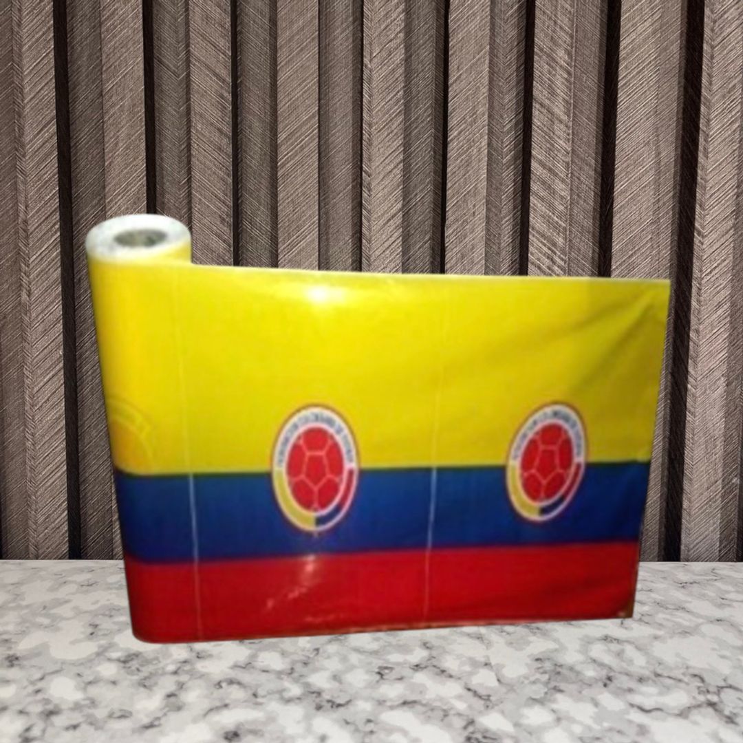 BANDERA PLÁSTICA X METROS