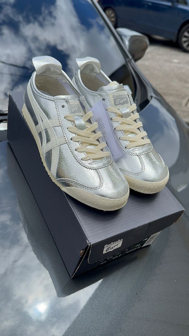 Tiger onitsuka silver