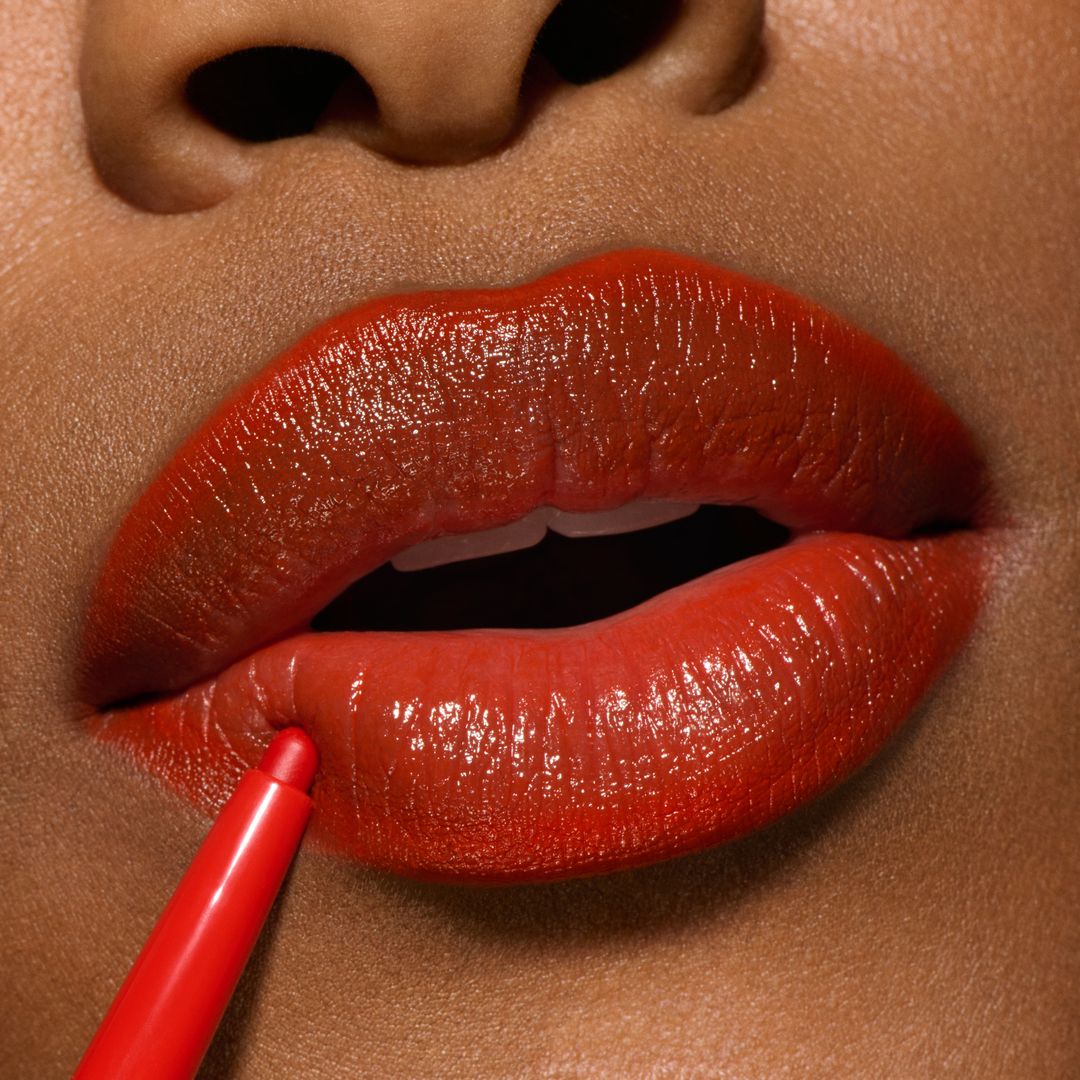 LIPGLAZER GLOSSY LIP LINER LADY DANGER