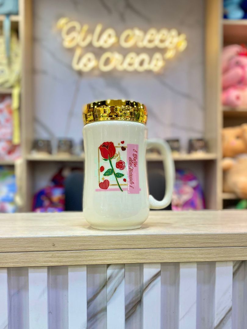 MUG TAPA ESPEJO ROSAS