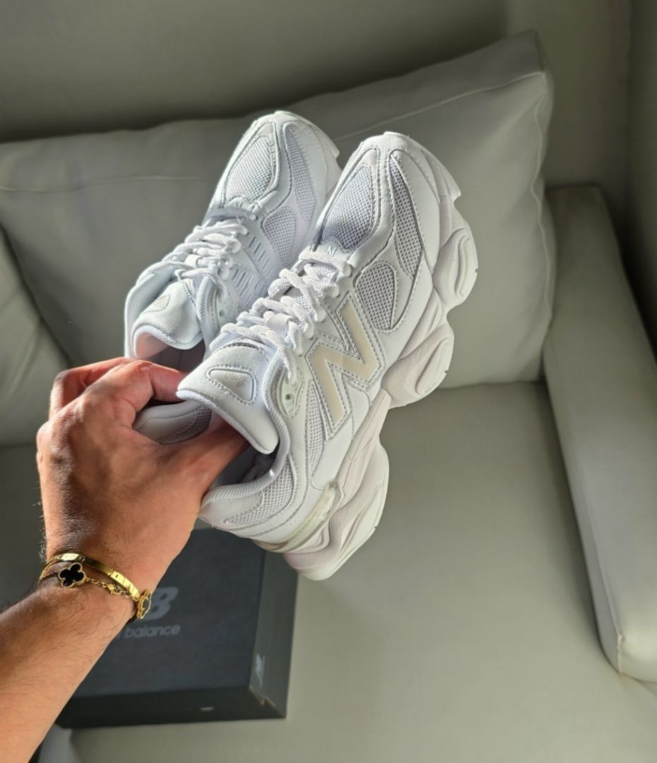 9060 triple white 