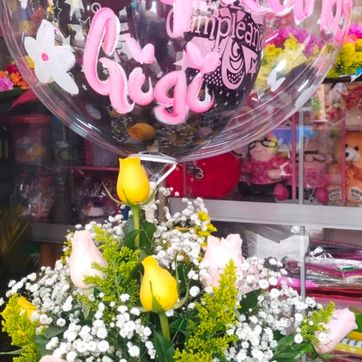 ARREGLOS CON FLORES  - imagen 1