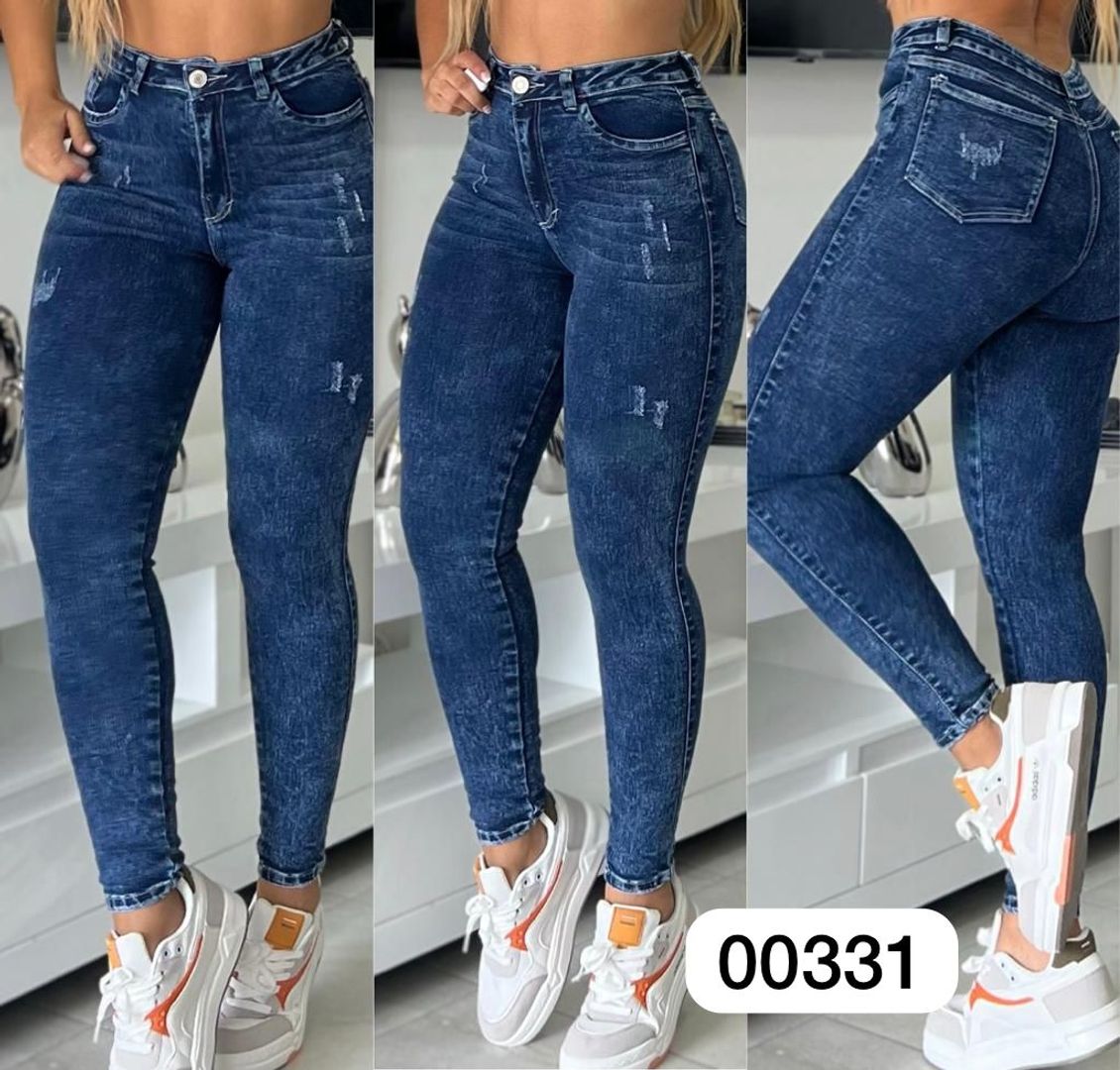 Pantalones de Dama  En Denim licrado  Tallas 6-8/10-12/14-16 Botones y cierre   Valor $60.000 por mayor Valor $65.000 unidad  Dólares $1