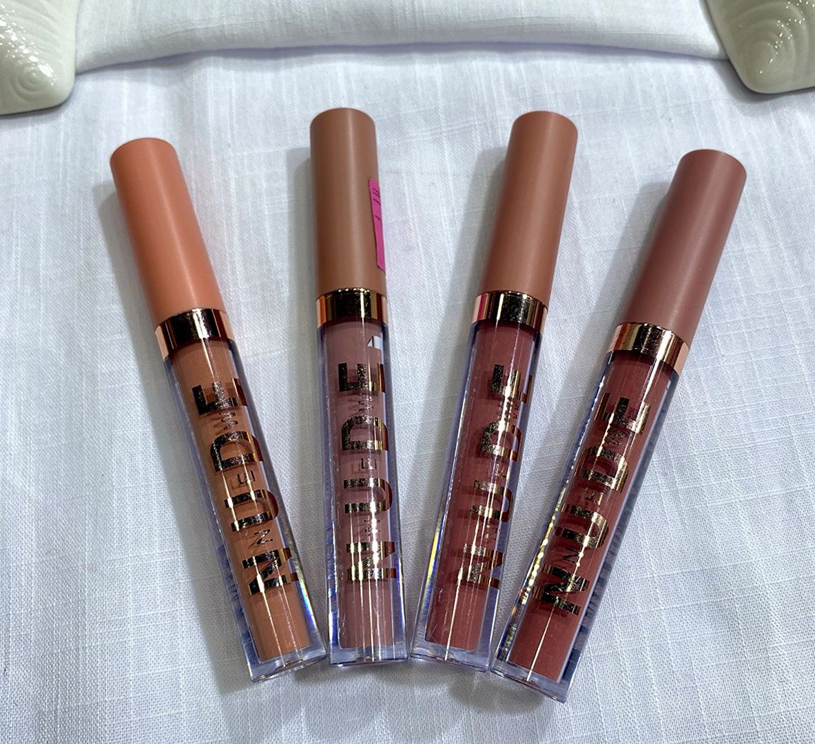 Labial mate 