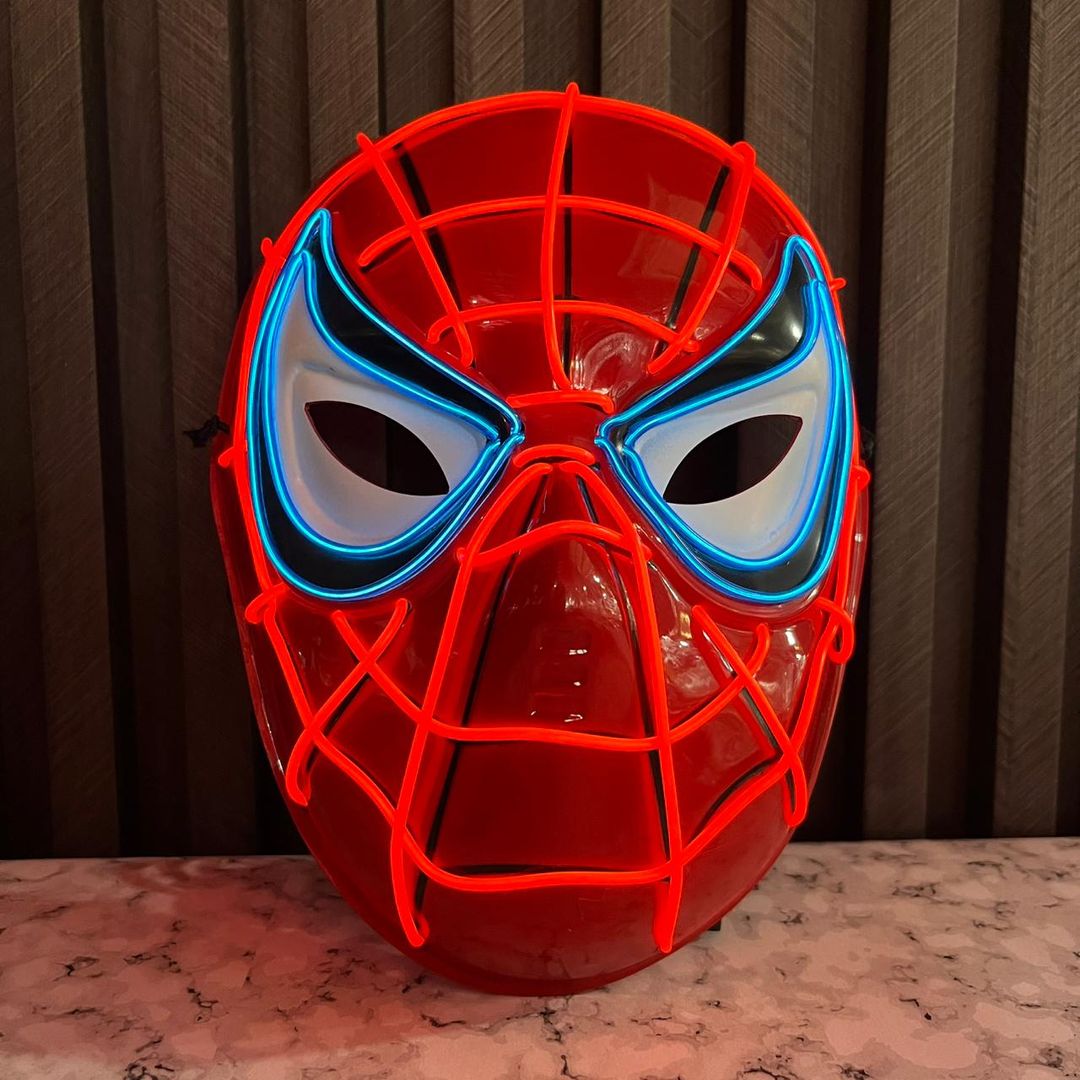 MASCARA SPIDERMAN DE LUZ