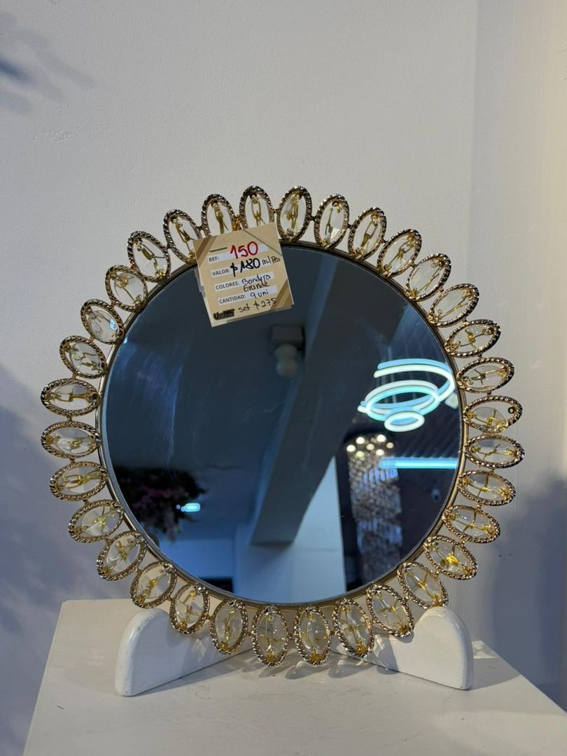 BANDEJA METALICA DECORATIVA