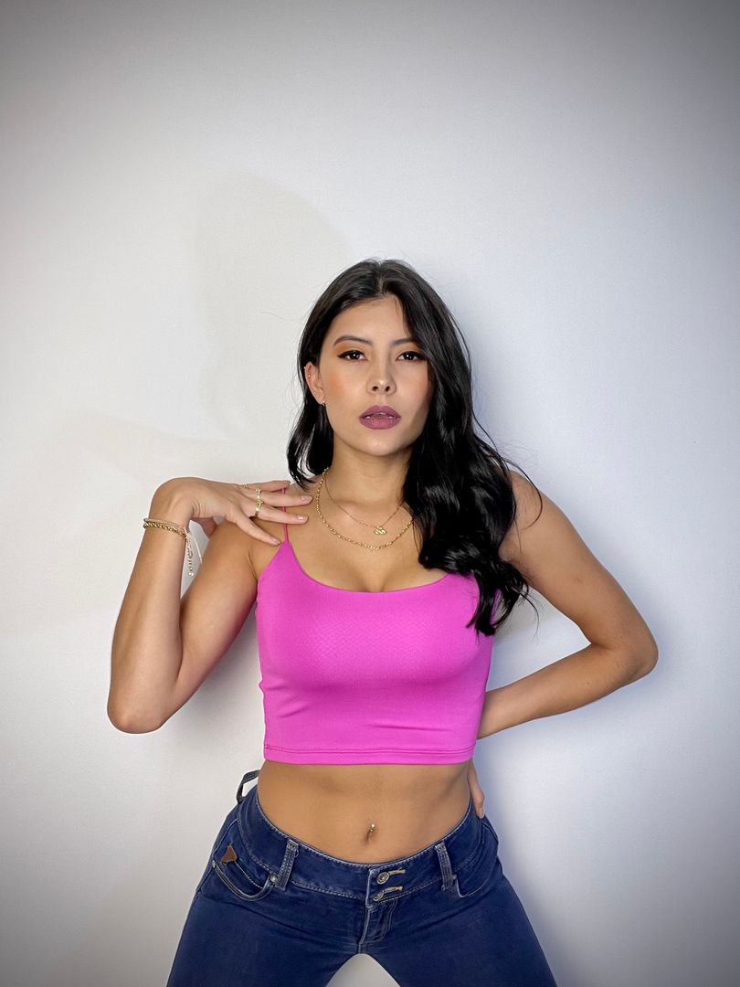 TOP TALIA