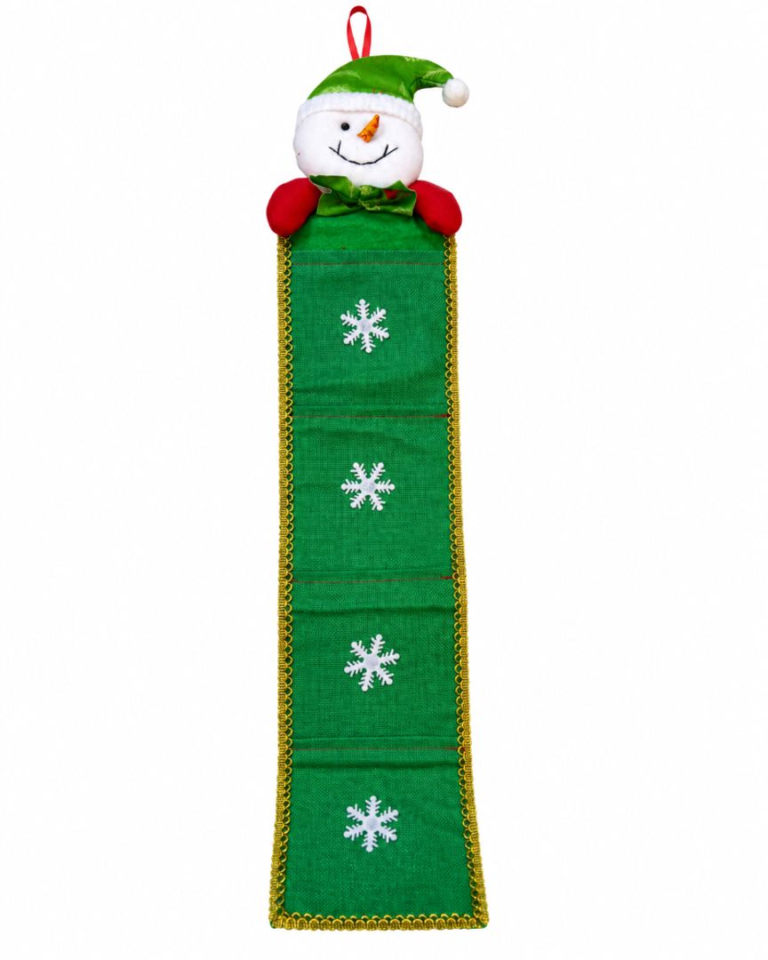 CARTERO VERDE CON HOMBRE DE NIEVE
