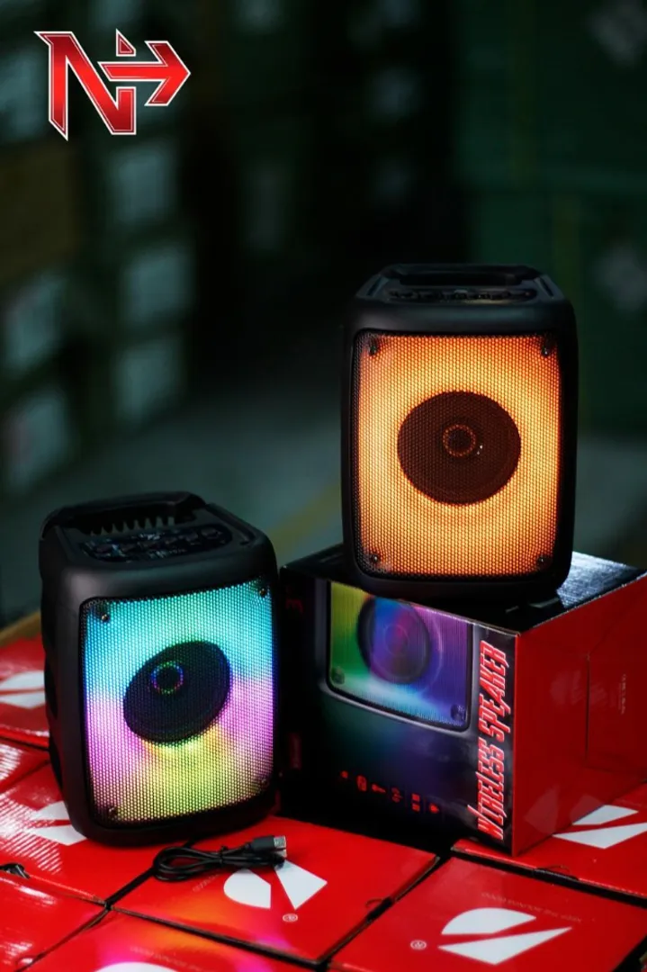 PARLANTE BOCINA PORTATIL BLUETOOTH 3 LUCES LED KTS-1576