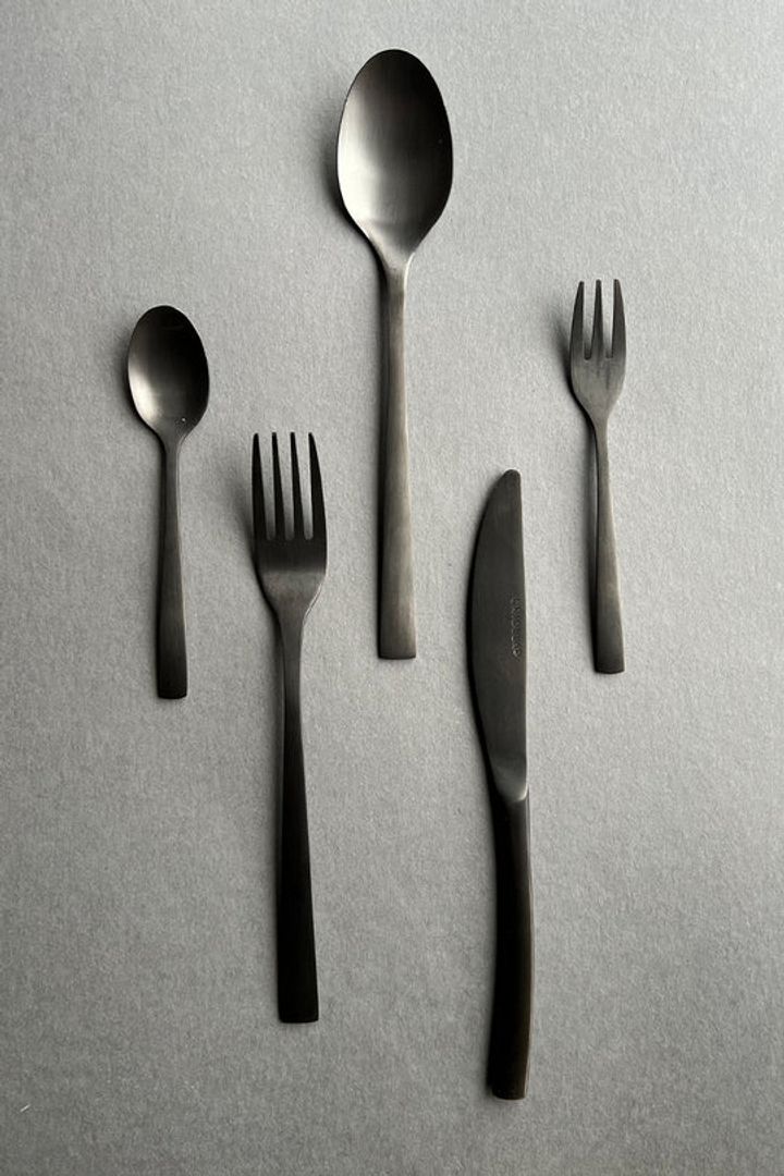 CUBIERTOS 20 PIEZAS NEGRO MATE 