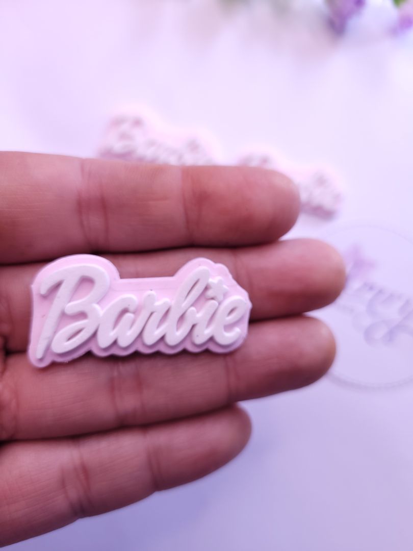 Barbie 4x2cm rosado blanco 