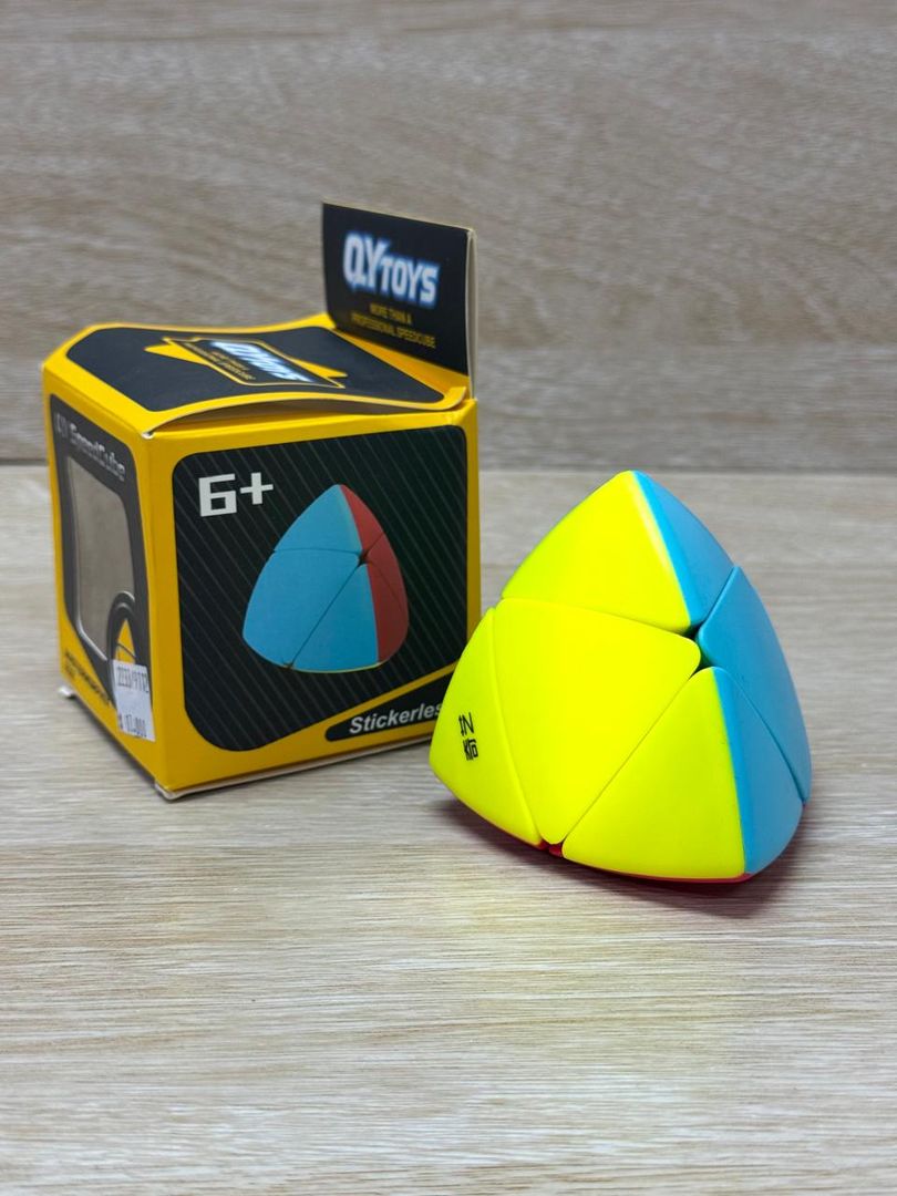 2233 CUBO PIRAMIDE 2*2