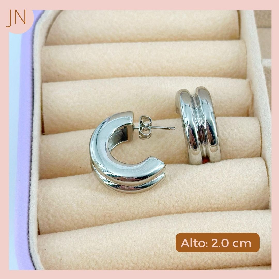 Aretes media Luna Plateados Lisa 2 lineas