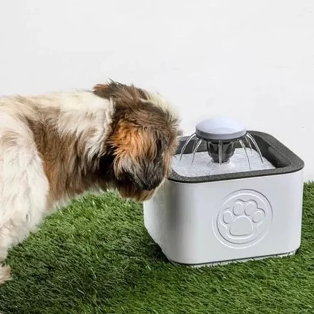 FUENTE DE AGUA PARA MASCOTAS BEBEDERO ELECTRICO