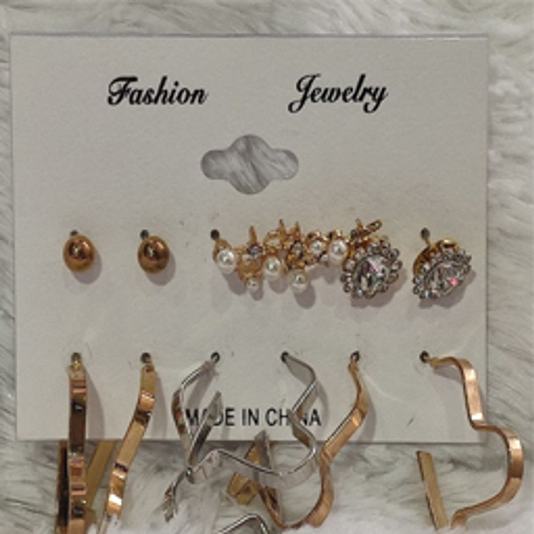 JUEGO DE ARETES 