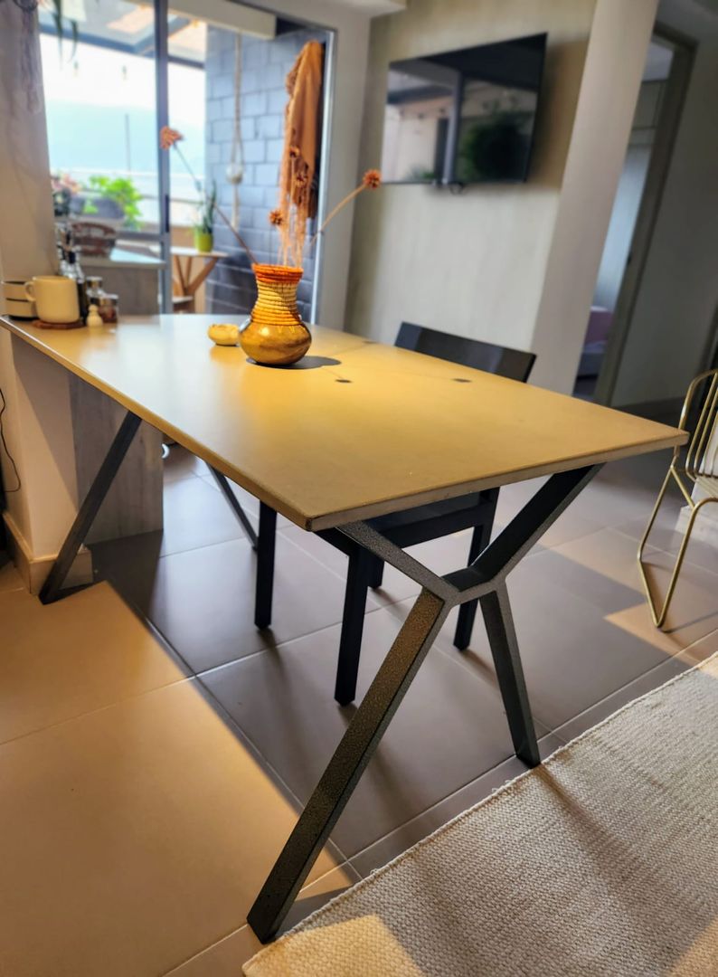 Mesa de comedor en concreto