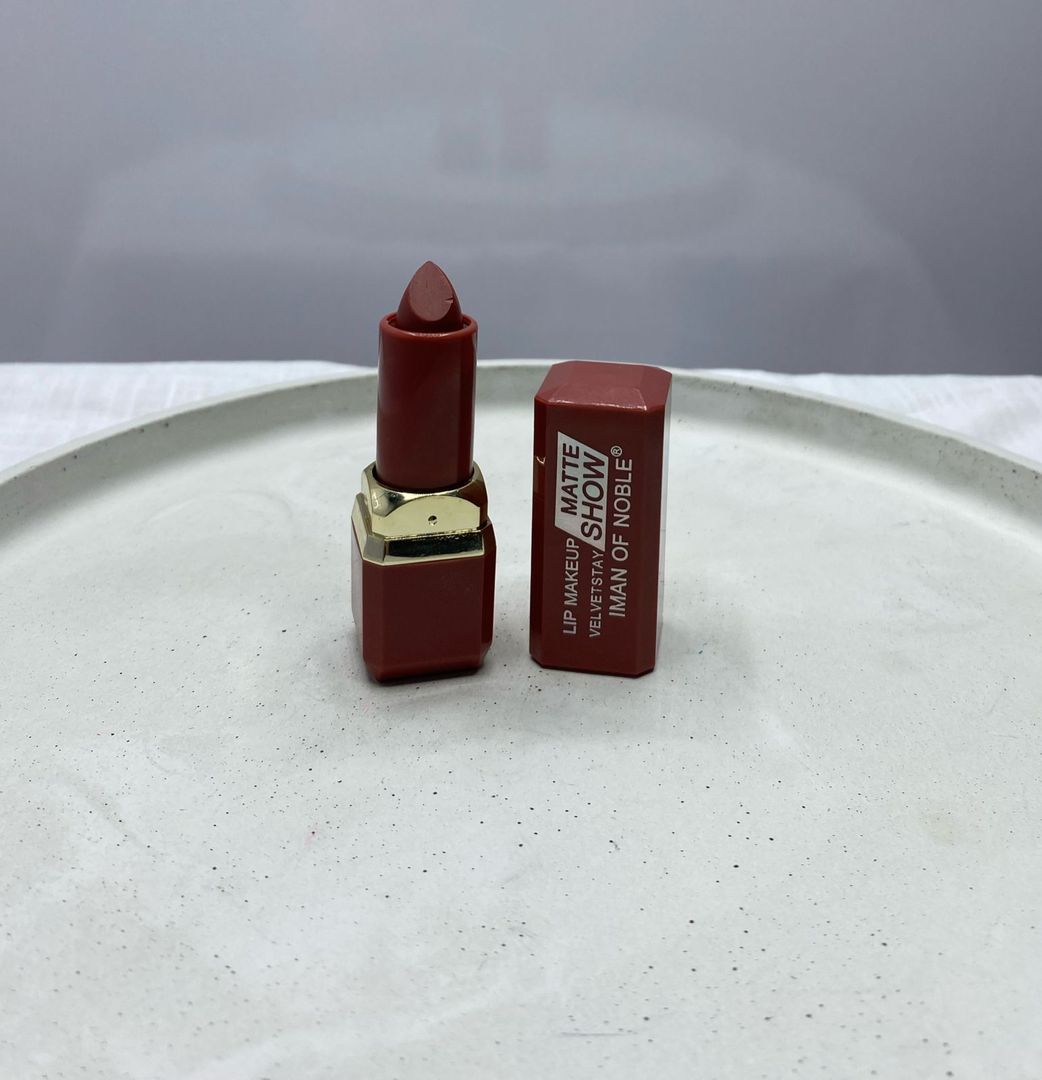 Labial en barra mate