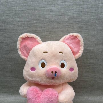 Imagen del producto CERDITO CON CORAZÓN 40 CM
