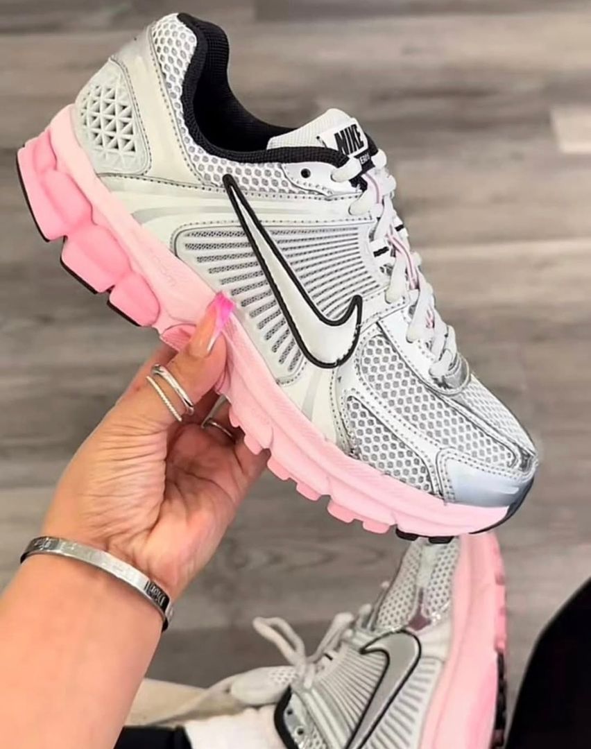 Nike Vomero 5 Pink 
