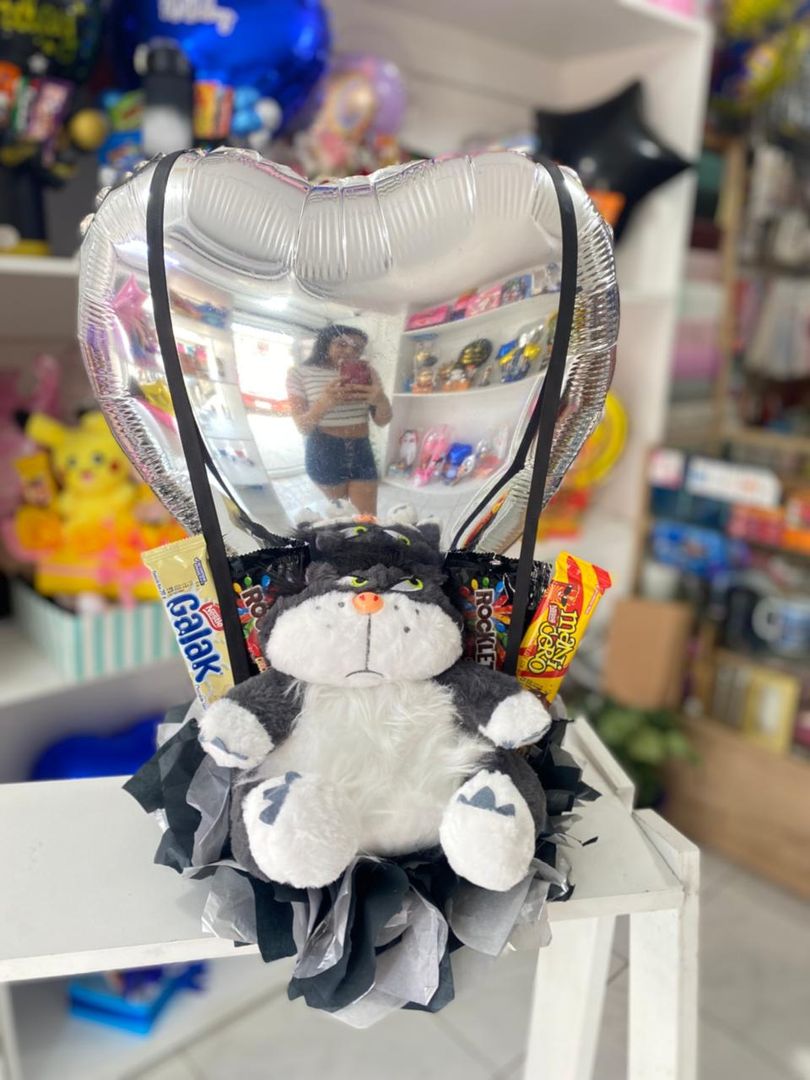 Peluche y chocolates 