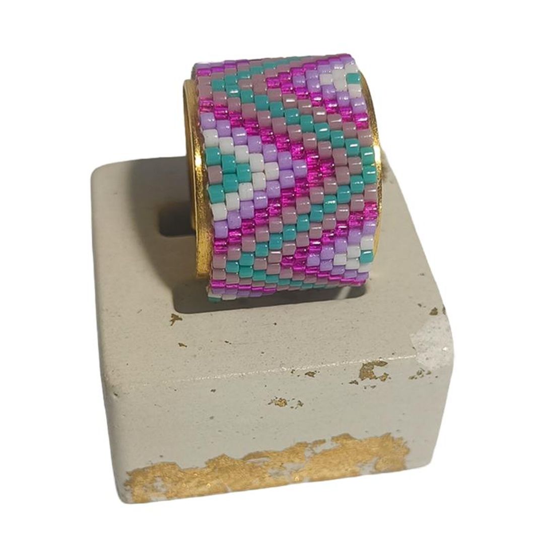 Anillo Tejido en Miyuki Patrón "V"