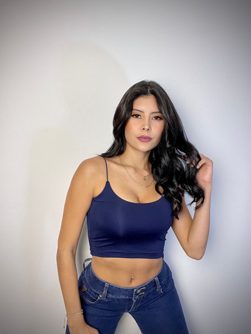 TOP TALIA
