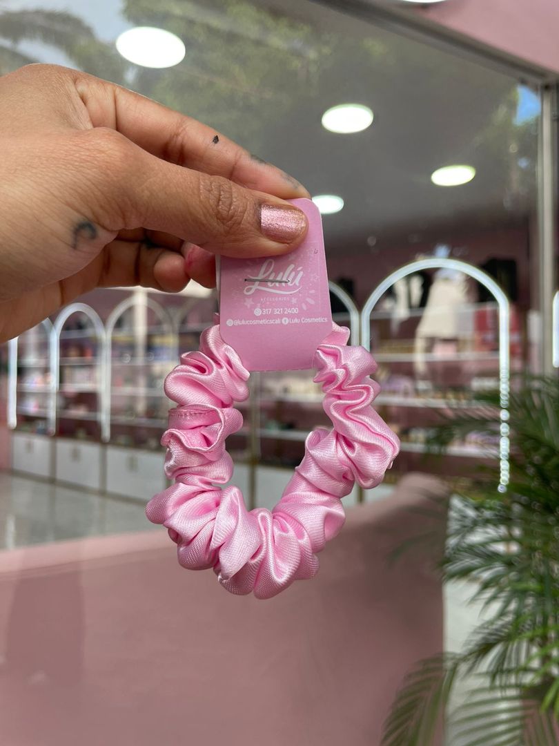 MOÑAS SATIN PEQUEÑA