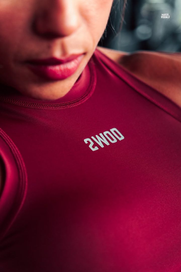 CROP TOP VINOTINTO