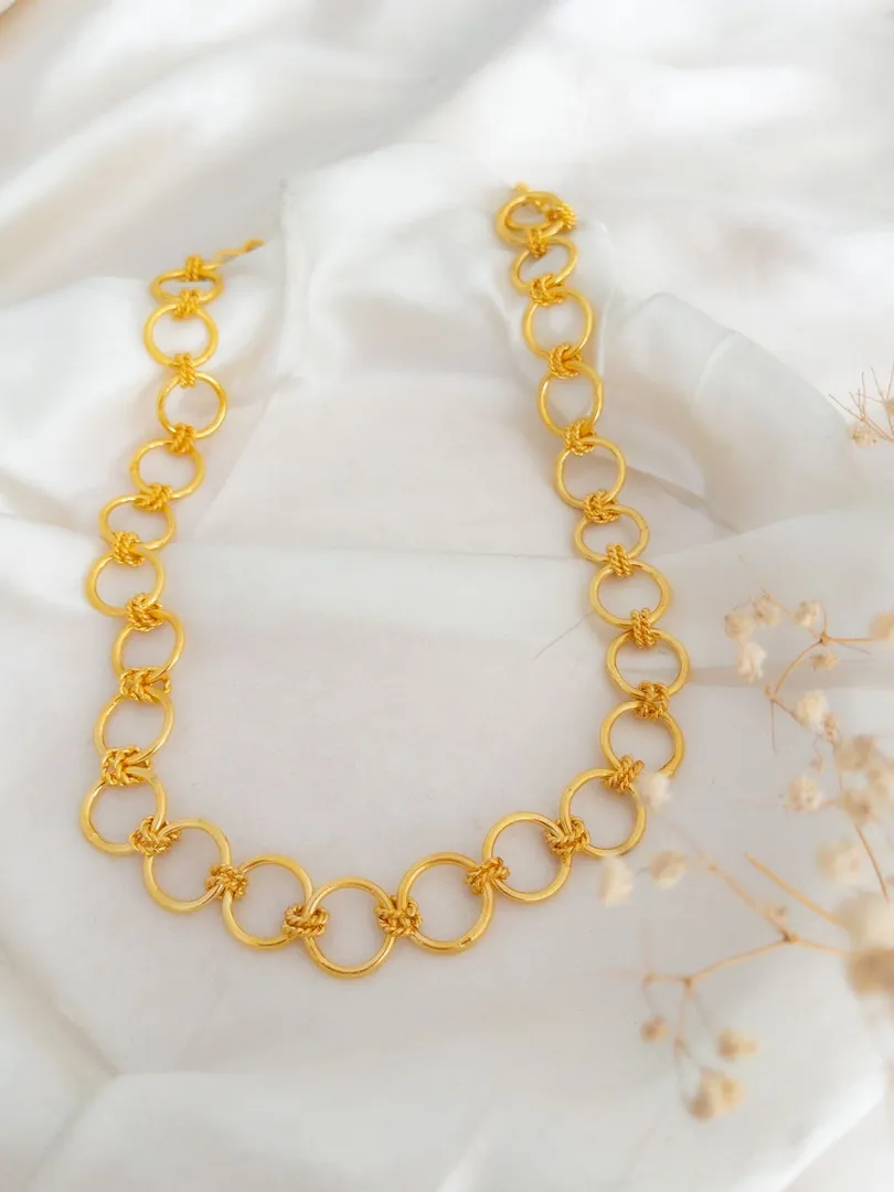 CHOKER DE CIRCULOS ENTORCHADO