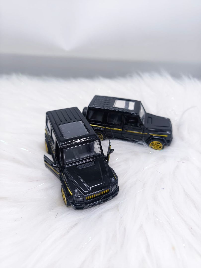 CAMIONETA METALICA (Mercedes-Benz )