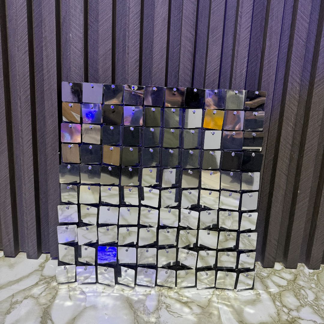 PANEL DE LUJO 30 x 30 CM NACIONAL FONDO NEGRO 