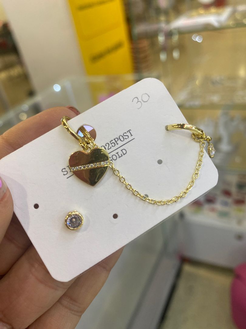 Ear cuff (simuladores) con cadena 