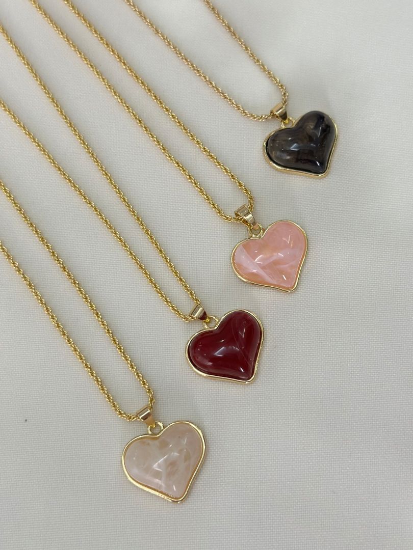 Cadena corazón acrílico 