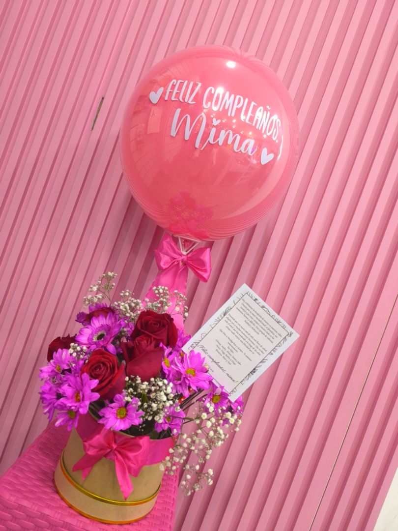 FLORES CON GLOBOS PERSONALIZADO 