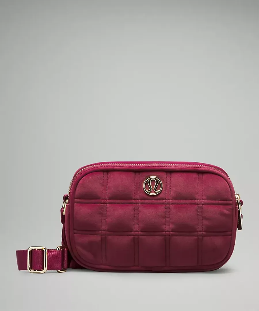 CROSSBODY CAMERA BAG 2L QUILTED VELOUR VINO