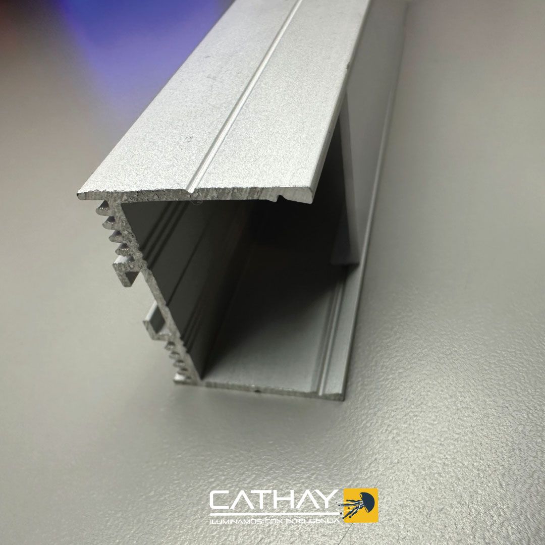 PERFIL DE SOBREPONER MEDALLO x 3 mts