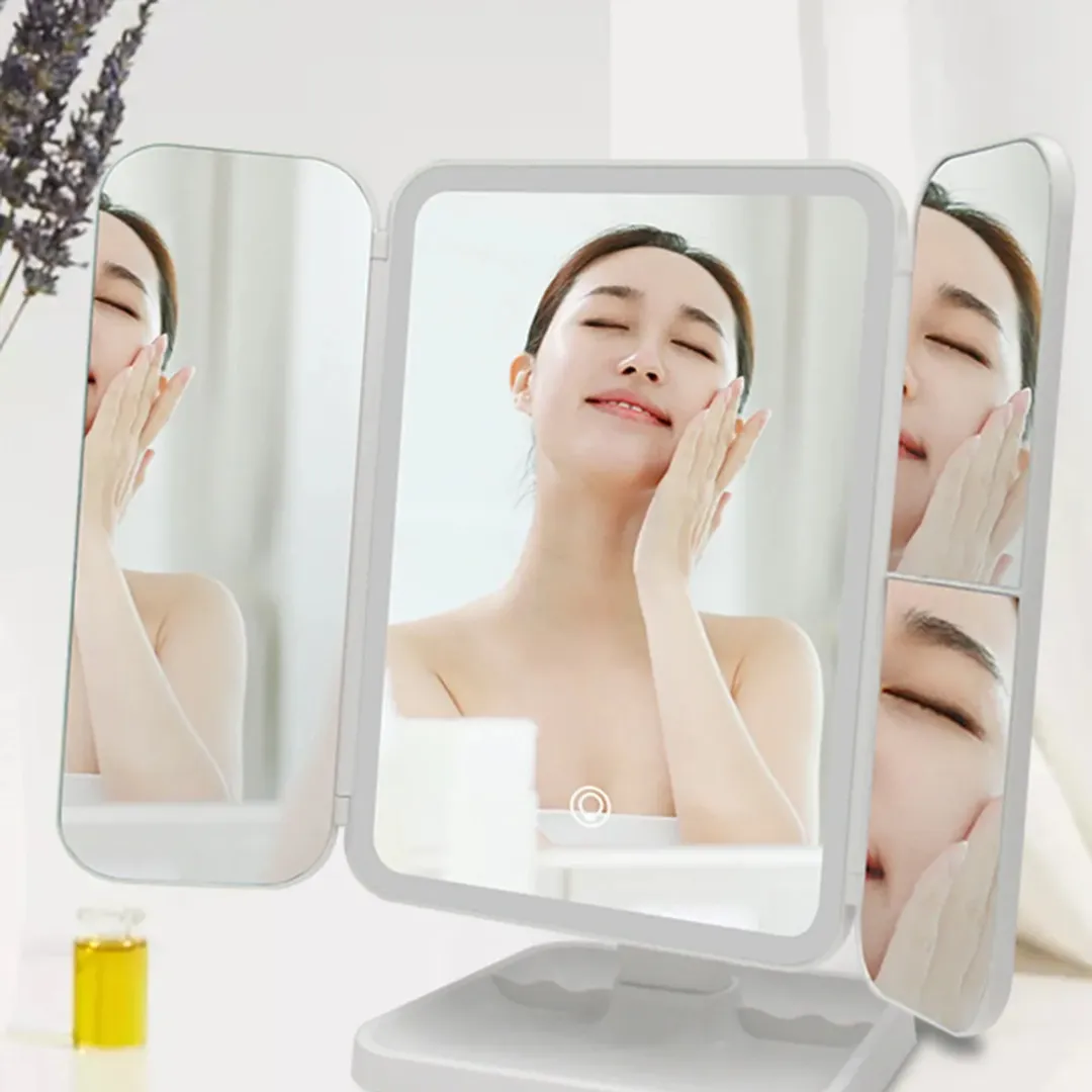 ESPEJO CUADRADO EXPANDIBLE CON DOBLE AUMENTO LUZ LED